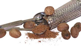 Cooking with whole spices — fresh-ground peppercorns and spices for maximum flavor in the kitchen